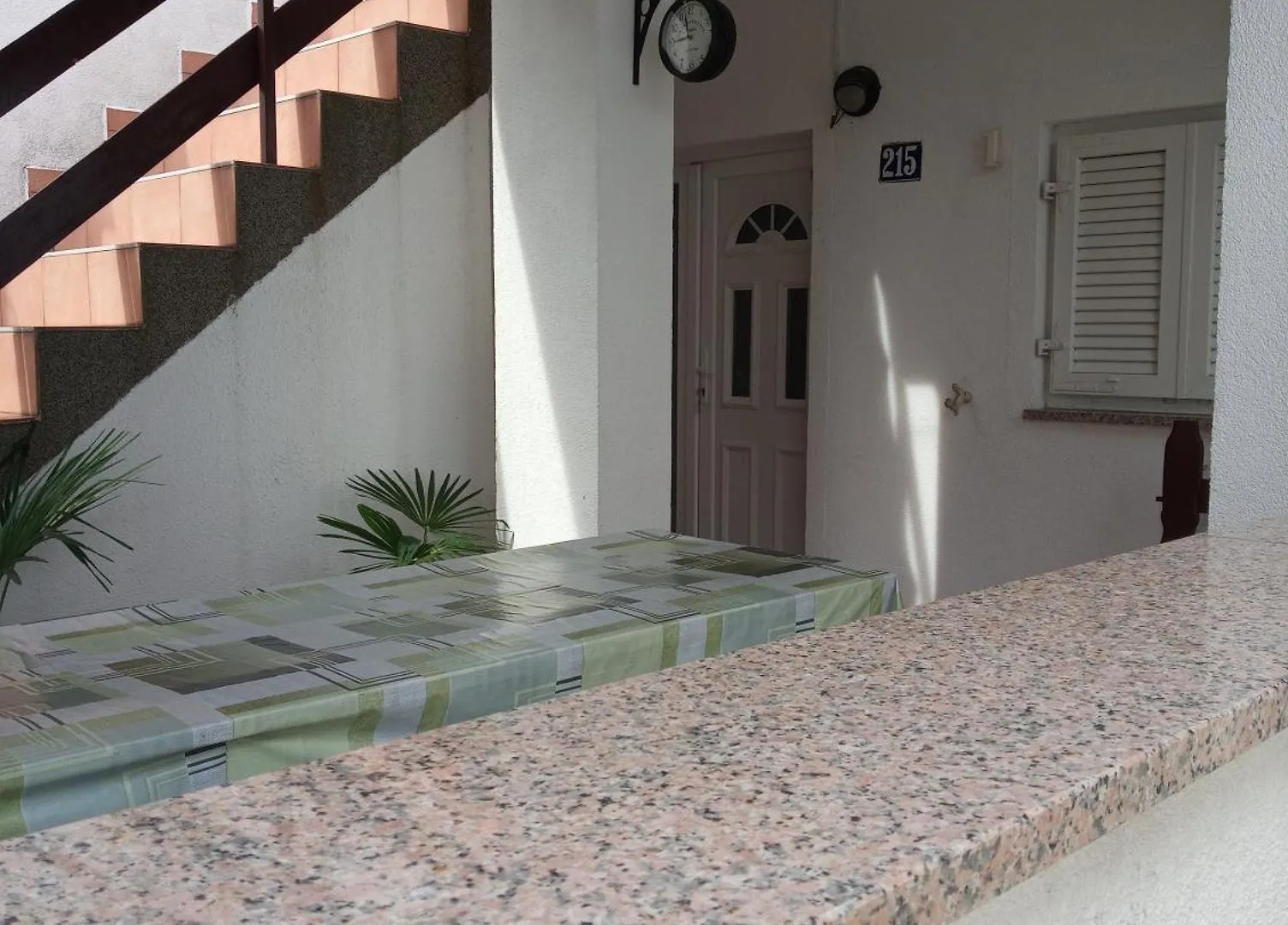 Apartment Apartmani Sersic Baska