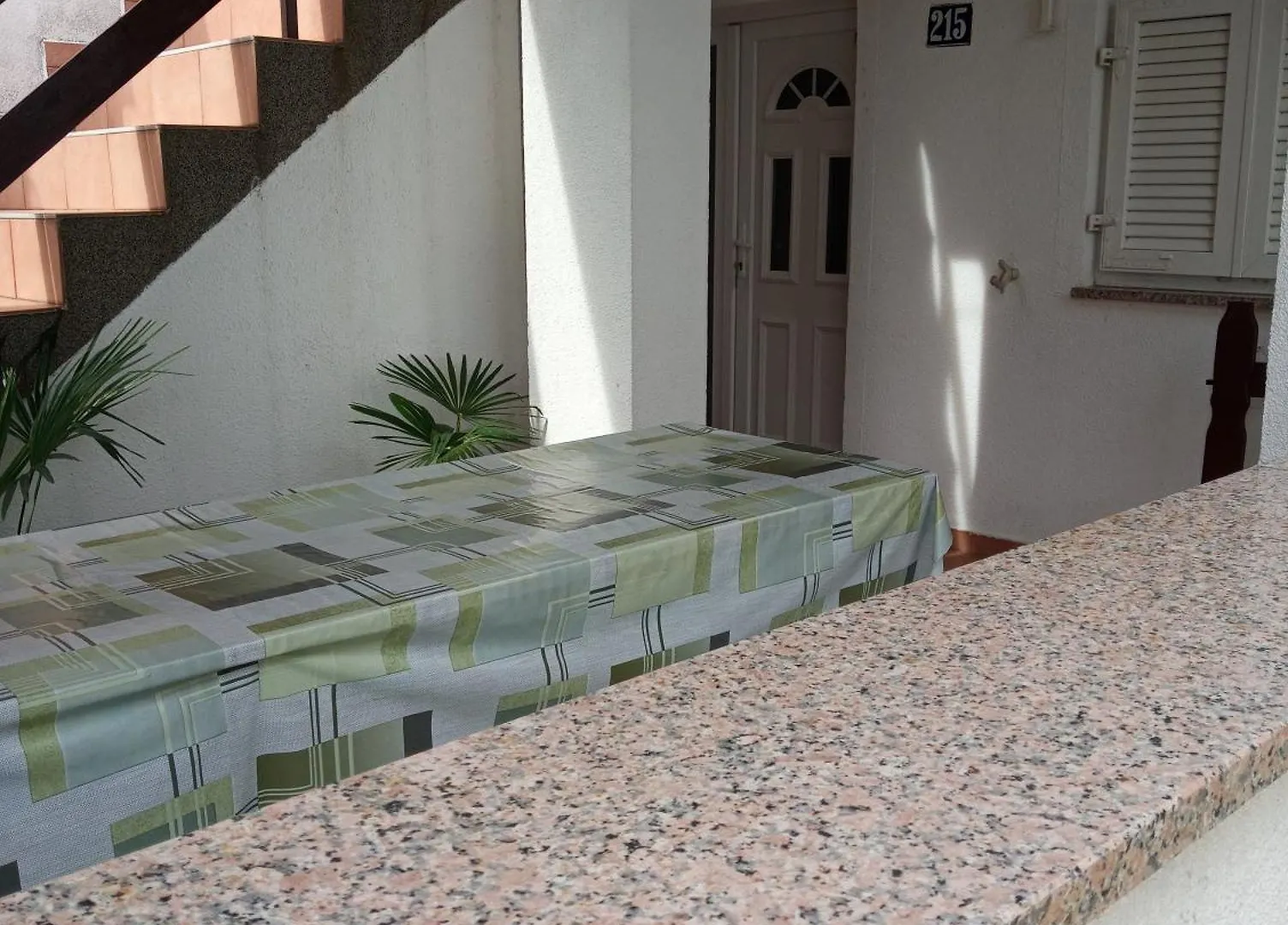 Apartmani Sersic Baska  0*, Baska (Krk)