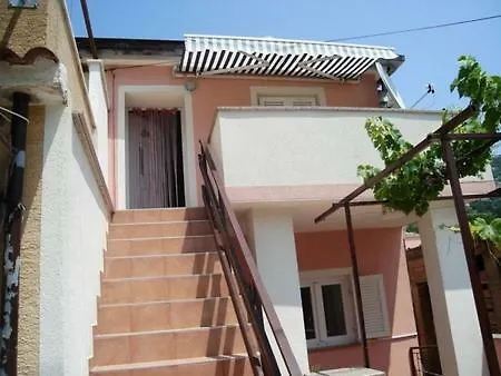 Apartmani Sersic Baska  Baska (Krk)