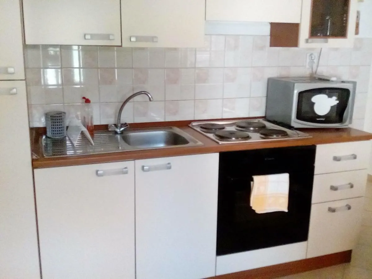 Apartmani Sersic Baska  Apartment Baska (Krk)