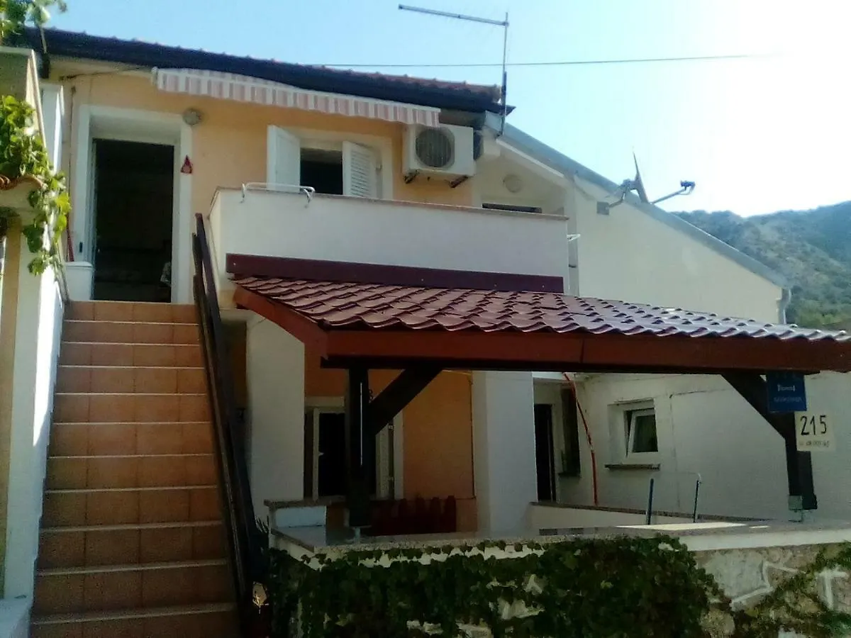 Apartment Apartmani Sersic Baska