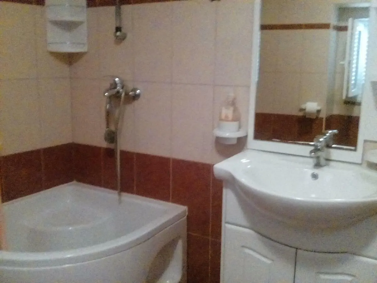 Apartmani Sersic Baska  0*, Baska (Krk) Croatia